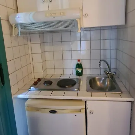 Agios Nikitas Rooms Capsule hotel *
